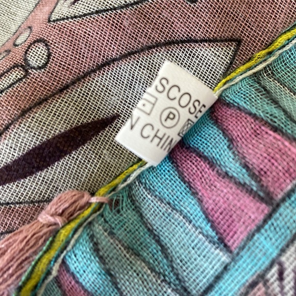 37” Square Scarf, Sarong, Tablecloth with Tassels - Picture 7 of 9